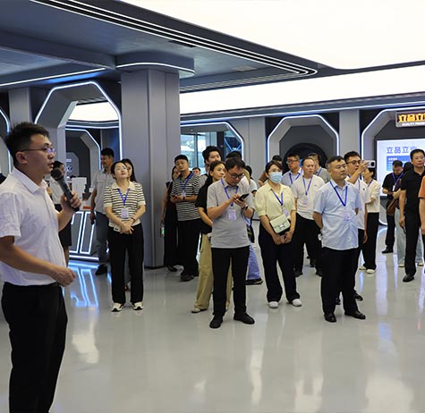 液壓機(jī)廠(chǎng)家