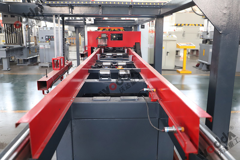 送料機(jī) 送料機(jī)